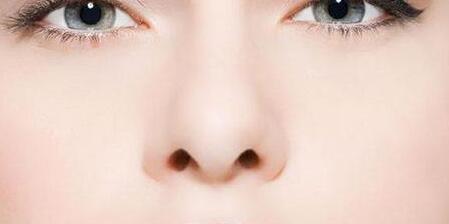 義眼究竟要花多少錢呢？使用效果能維持多久？看起來是否真實自然？