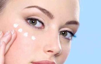 消除眼部細(xì)紋的有效方法，迎接青春不再皺紋的新生！