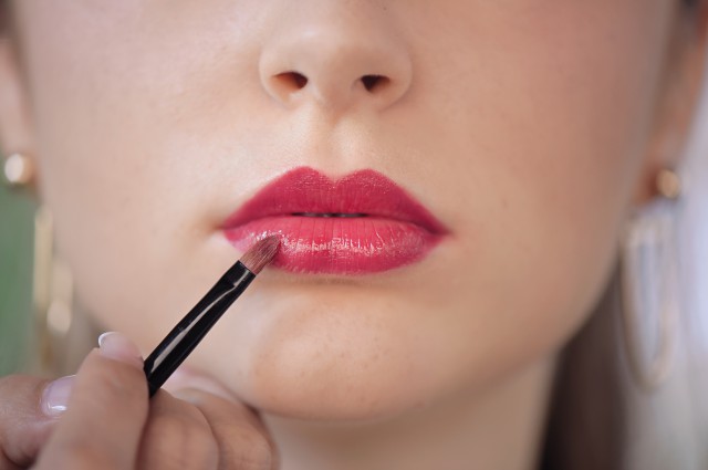 上海寶鋼醫(yī)院整形科靠譜嗎？董繼英醫(yī)生的資歷與口碑如何？