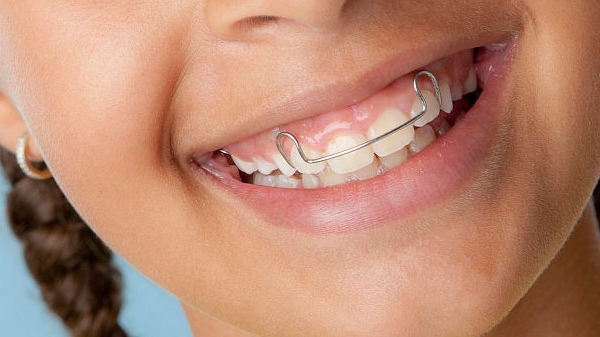 溫州東華醫(yī)院整形科價格表2023版！隆鼻案例：經(jīng)過整形手術(shù)，她變得更美了嗎？