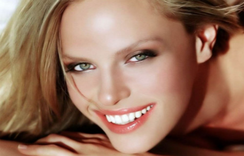 成都有哪些醫(yī)院擅長雙眼皮整形？八大處和華美紫馨風格各自有怎樣的特色？