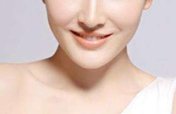 洛陽(yáng)中心醫(yī)院整形科的資質(zhì)和口碑如何？值得信賴(lài)嗎？