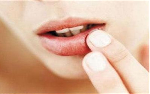 成都大華醫(yī)學美容醫(yī)院的醫(yī)生技術(shù)真的靠譜嗎？他們擅長哪些整形項目？