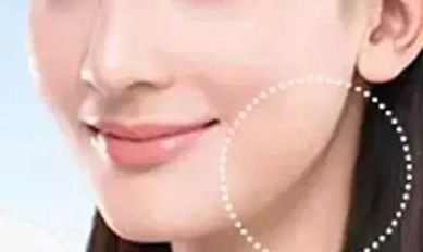 大連頭發(fā)缺失治療專家-種植發(fā)際線、增密頭頂?shù)尼t(yī)院費用解析