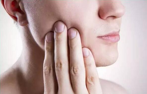 杭州哪些醫(yī)院以隆胸手術著稱，效果好嗎？