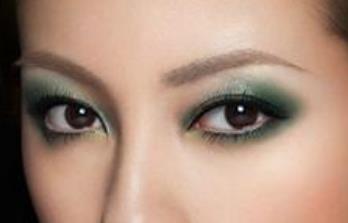 哪些醫(yī)院可以提供熱門的包頭隆鼻手術？是否有一家醫(yī)院的口碑更好？