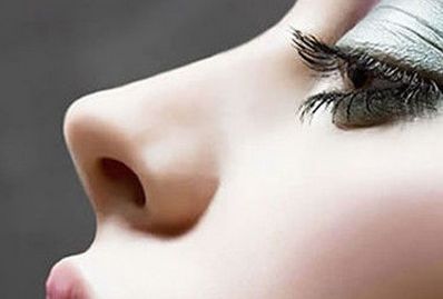 重慶華美整形醫(yī)院有哪位眼科專家技術(shù)出眾？大家都追捧他！名醫(yī)人氣排行榜震撼來襲！