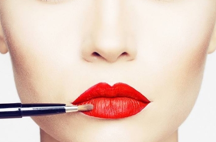 廣東韓妃整形醫(yī)院是否被評為三甲醫(yī)院？劉志剛的隆鼻技術(shù)有哪些特點值得注意？