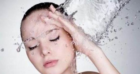 眼部紋路問題：如何消除下眼紋？