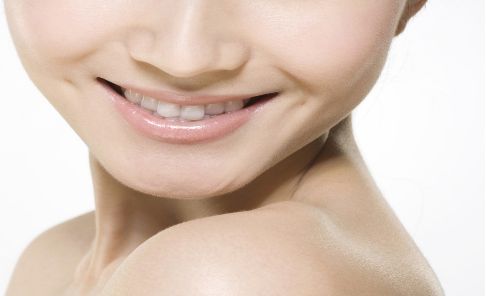 鄭州哪家醫(yī)院做下眼瞼好？