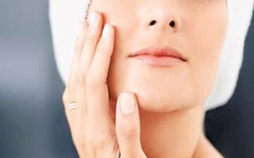 蘭州明倫醫(yī)療美容有哪些吸脂瘦臉價(jià)格案例？想重獲精致小臉女神的你，是否可以參考熱門案例來(lái)選擇？