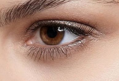 請(qǐng)夏整容了嗎？了解她的美容秘訣和整容傳聞