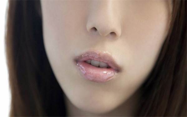 青島諾德整形醫(yī)院豐胸手術(shù)后效果如何？專業(yè)醫(yī)生+術(shù)后果詳細介紹，值得信賴嗎？