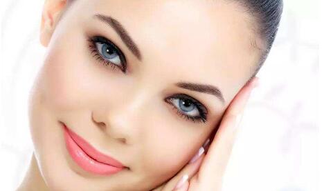 前田敦子離婚后還能保持女神地位嗎？前夫當街撕逼影響她的形象嗎？