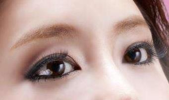 如何選擇最佳填充面部方法？注意事項揭秘！