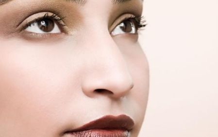 大連鼻整形哪家醫(yī)院好？鼻整形手術(shù)技術(shù)哪家醫(yī)院最專業(yè)？