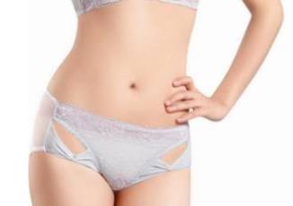 南京醫(yī)科大學(xué)友誼整形外科醫(yī)院地鐵出口離醫(yī)院近嗎？醫(yī)生推薦的路線是哪個(gè)？