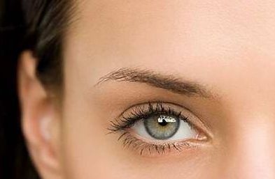 韓國(guó)明星整容現(xiàn)象揭秘：美麗背后的真相