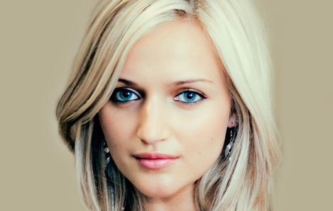 哈爾濱?？浦舶l(fā)中心：專為解決發(fā)際線、頭發(fā)稀疏及美人尖等問題