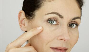 孫娜恩整容后變化究竟有多大？新照對比，你能發(fā)現(xiàn)她變了哪里嗎？