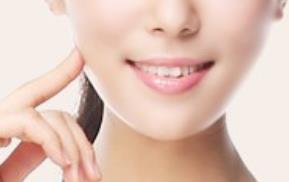 如何使用新一代微針滾輪+，有效消除痘疤？與傳統(tǒng)治療方法相比有何優(yōu)勢(shì)？