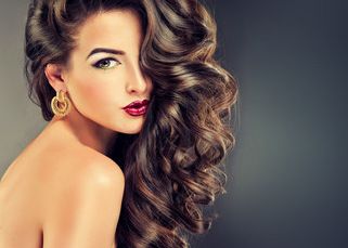 鄭州豐胸醫(yī)院排名及專家團(tuán)隊(duì)，天后、華領(lǐng)豐胸價(jià)格清單大揭秘