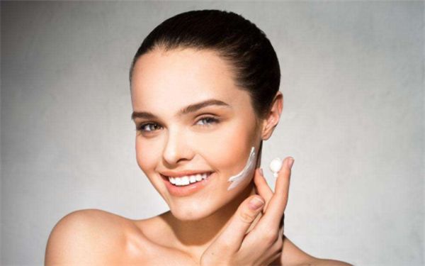 武漢眼袋術后復發(fā)修復：權(quán)威醫(yī)院實力排名