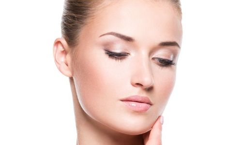 注射玻尿酸致閨蜜右眼失明，受害者追責(zé)美容院