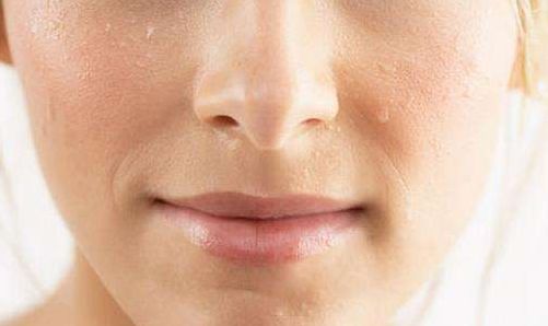 南方醫(yī)科大學(xué)南方醫(yī)院隆胸服務(wù)詳情，專家介紹及費用概覽