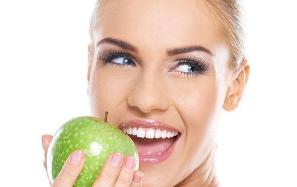 廣州許揚(yáng)濱醫(yī)生隆胸技術(shù)如何？手術(shù)費(fèi)用、成功案例、社交聲譽(yù)全面評(píng)估