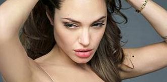 沈干用內(nèi)窺鏡領(lǐng)先一步，實(shí)現(xiàn)隆胸術(shù)的新方式