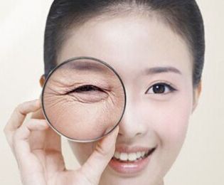 福州格萊美隆胸技術(shù)及價(jià)格解析，周秀峰假體引領(lǐng)潮流