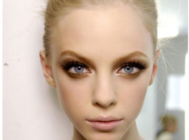 玻尿酸豐唇：價(jià)格咨詢及手術(shù)費(fèi)用解析