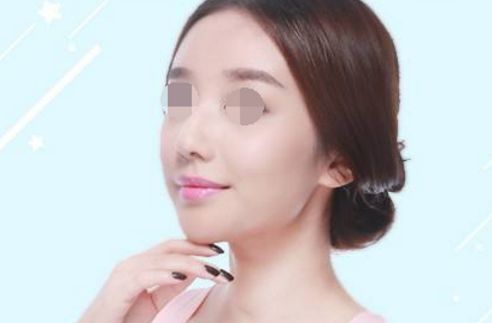 自體脂肪豐胸術(shù)：重拾自信的完美選擇，手術(shù)詳解分享