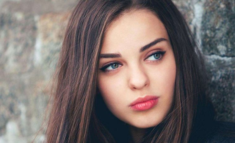 鼻部隆鼻材料對比：玻尿酸、自體脂肪、膠原蛋白、愛貝芙，如何選擇？