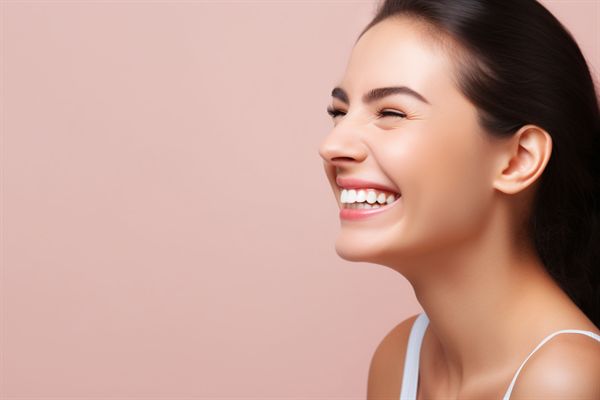 廣州樂(lè)鬢毛發(fā)移植中心：專業(yè)解決脫發(fā)問(wèn)題，造就濃密秀發(fā)！