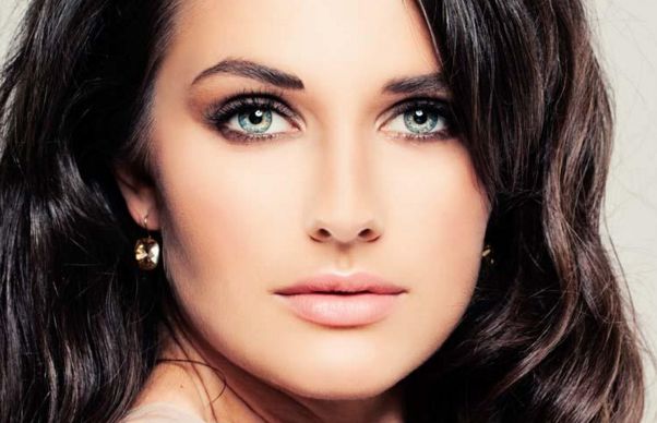 全方位解讀：種植牙過(guò)程揭示，種牙是否會(huì)引發(fā)疼痛感受