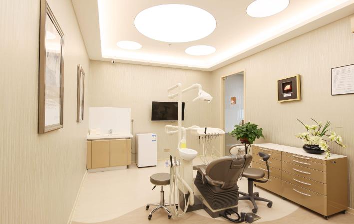 安慶華棋口腔門診部_牙科診室