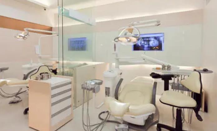 安慶華棋口腔門診部_診療室