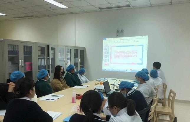 安徽醫(yī)科大學(xué)附屬阜陽醫(yī)院燒傷整形創(chuàng)面外科_會議室