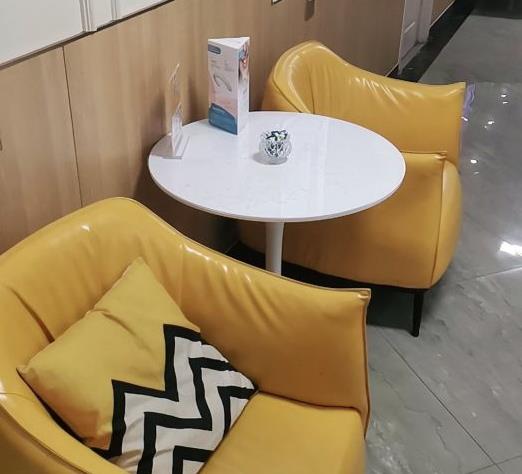 安陽(yáng)姣點(diǎn)醫(yī)療美容門(mén)診部_休息室