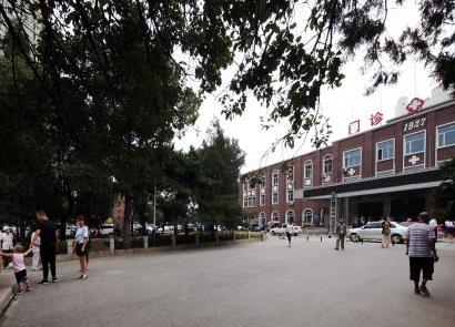 鞍山市東鞍山醫(yī)院美容整形科_門診樓