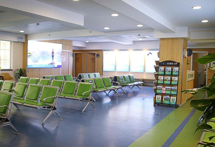 白山愛爾眼科醫(yī)院_等候區(qū)