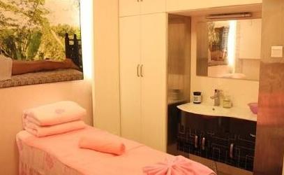 白山漢誠醫(yī)療美容門診部_治療室