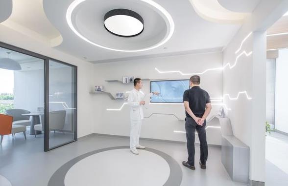 蚌埠愛爾和平眼科醫(yī)院_大廳