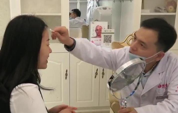 寶雞韓美醫(yī)療美容門診部_醫(yī)生面診室