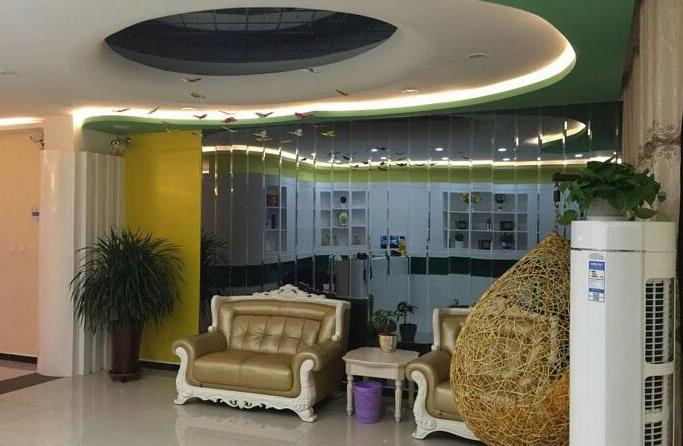 保定普濟(jì)醫(yī)療美容診所_接待區(qū)