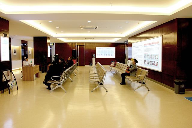 保定新視眼科醫(yī)院_候診區(qū)