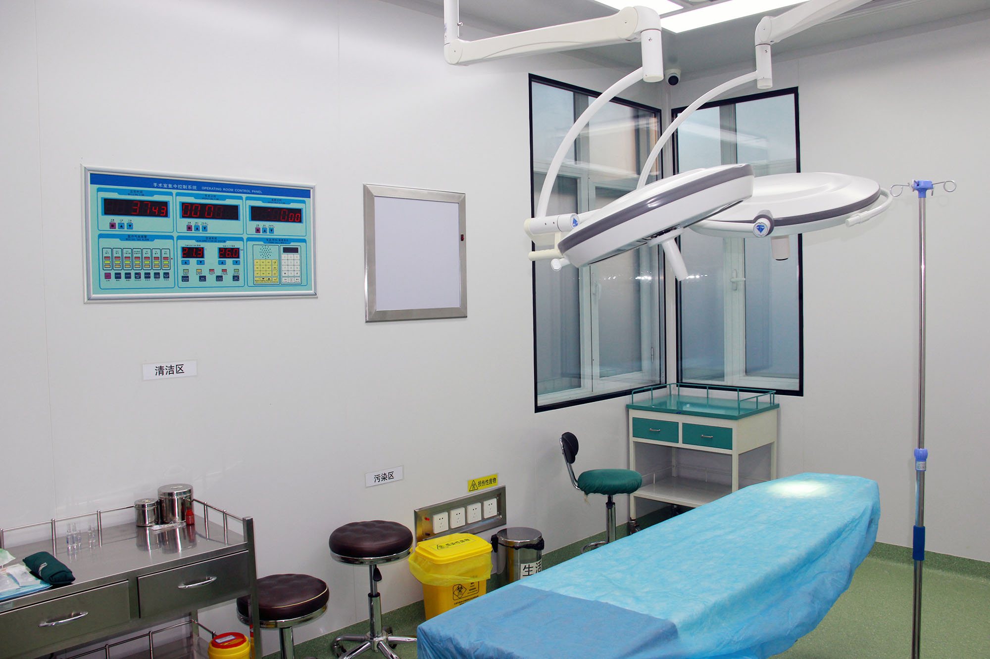 北京丹熙醫(yī)療美容診所_手術(shù)室