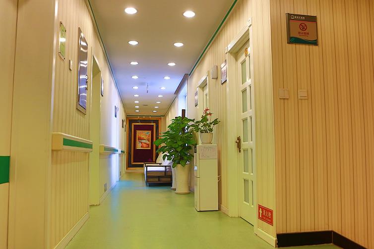 北京貴美匯醫(yī)療美容醫(yī)院_醫(yī)院走廊